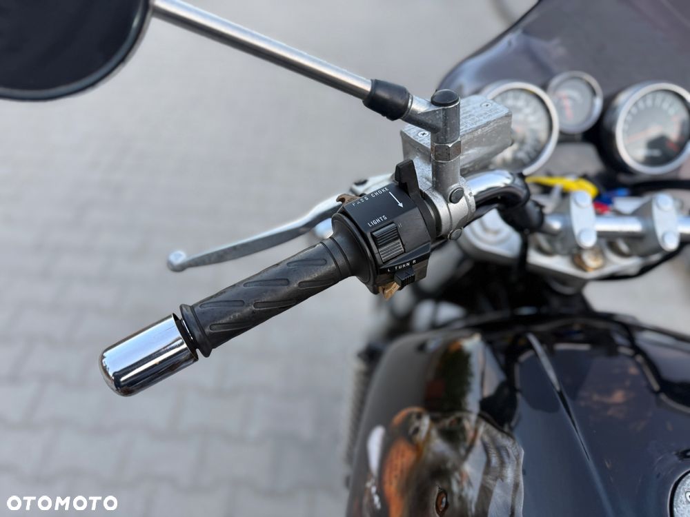 Suzuki GSX - 21