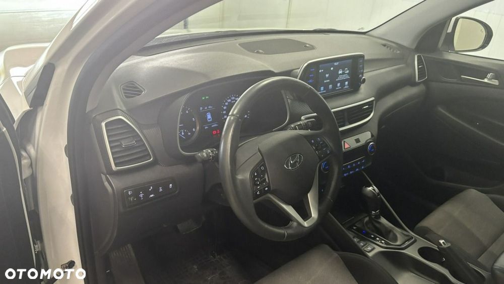 Hyundai Tucson - 8