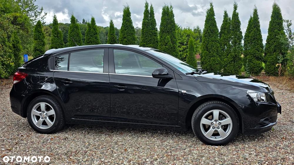 Chevrolet Cruze - 17
