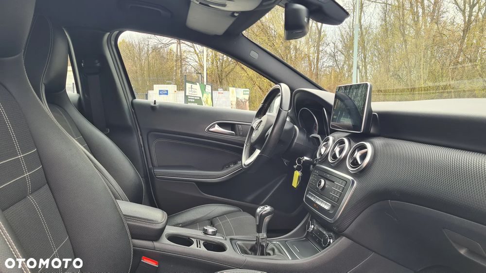 Mercedes-Benz Klasa A 200 (BlueEFFICIENCY) Urban - 8