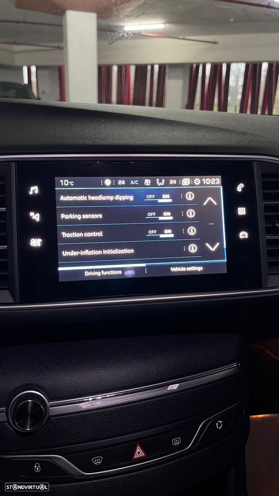 Peugeot 308 1.2 PureTech Allure EAT8 - 16