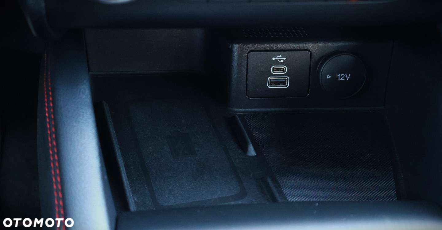 Ford Kuga - 35