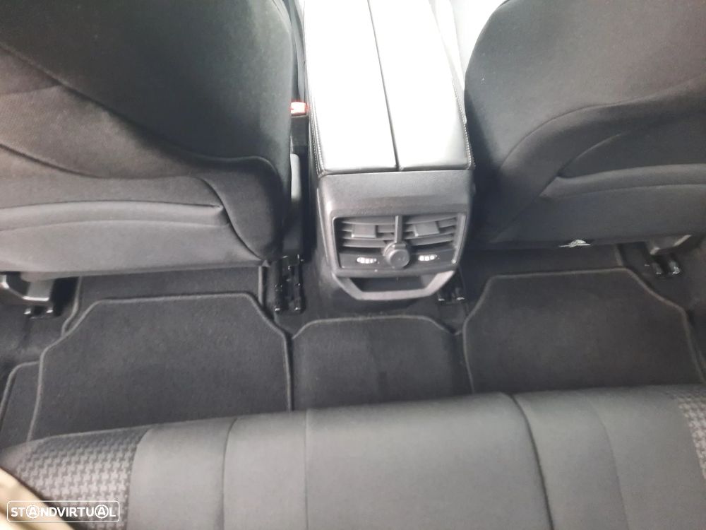 Peugeot 3008 1.6 BlueHDi Style EAT6 - 40