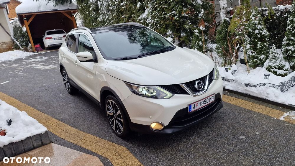 Nissan Qashqai 1.6 DCi Xtronic TEKNA - 4