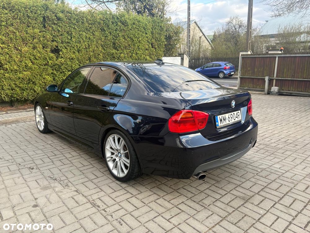 BMW Seria 3 320i Edition Sport - 38