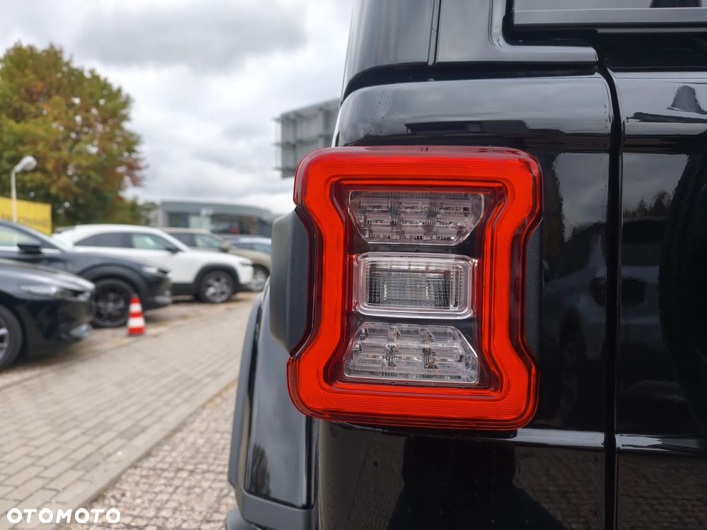 Jeep Wrangler Unlimited GME 2.0 Turbo Sahara - 21