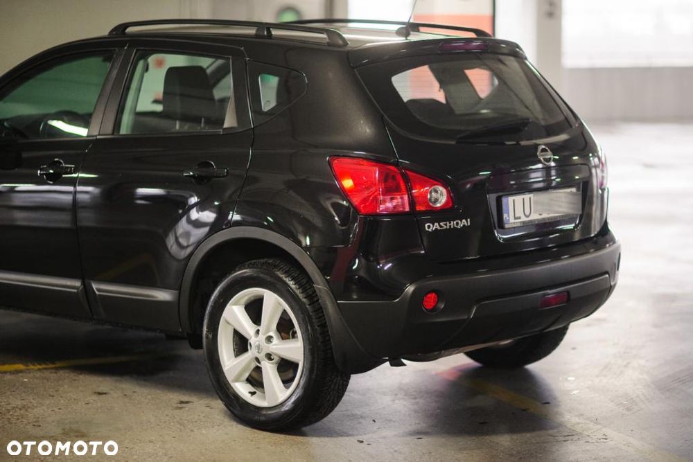 Nissan Qashqai - 2