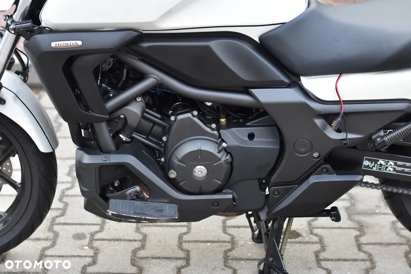 Honda CTX - 20