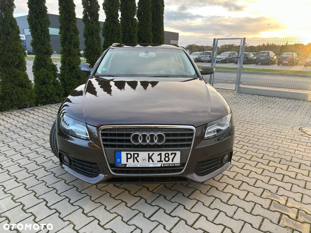 Audi A4 Avant - 8