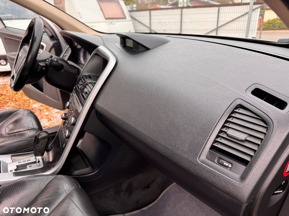 Volvo XC 60 D3 R Design - 18