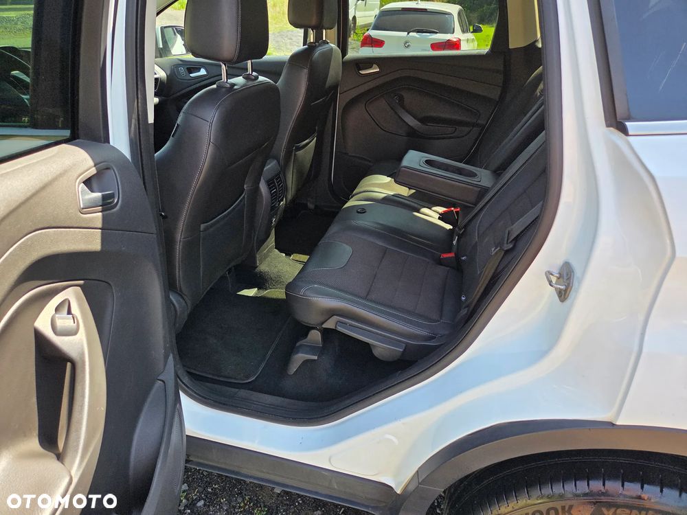 Ford Kuga 2.0 TDCi 4WD Titanium Plus - 4