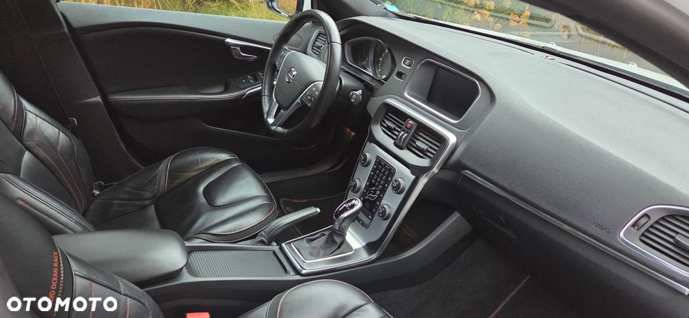 Volvo V40 D3 Drive-E Ocean Race - 20