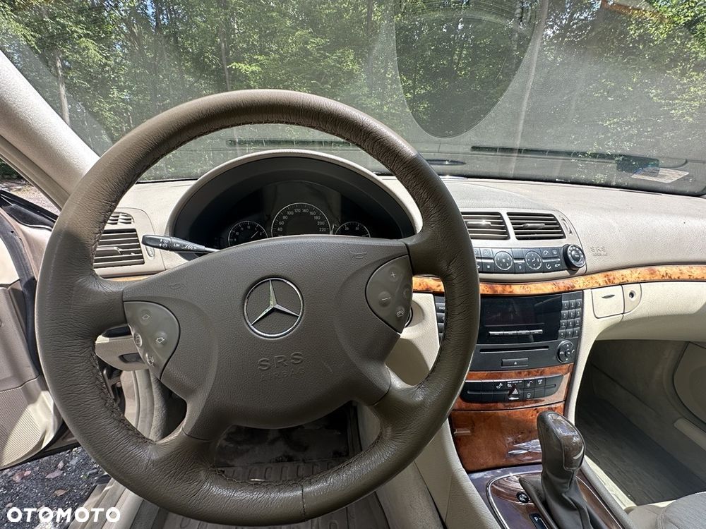 Mercedes-Benz Klasa E - 12