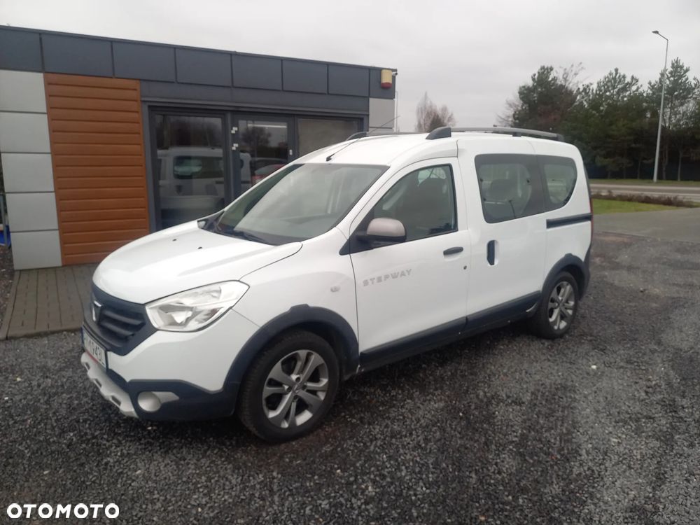 Dacia Dokker TCe 115 Stepway Celebration - 2