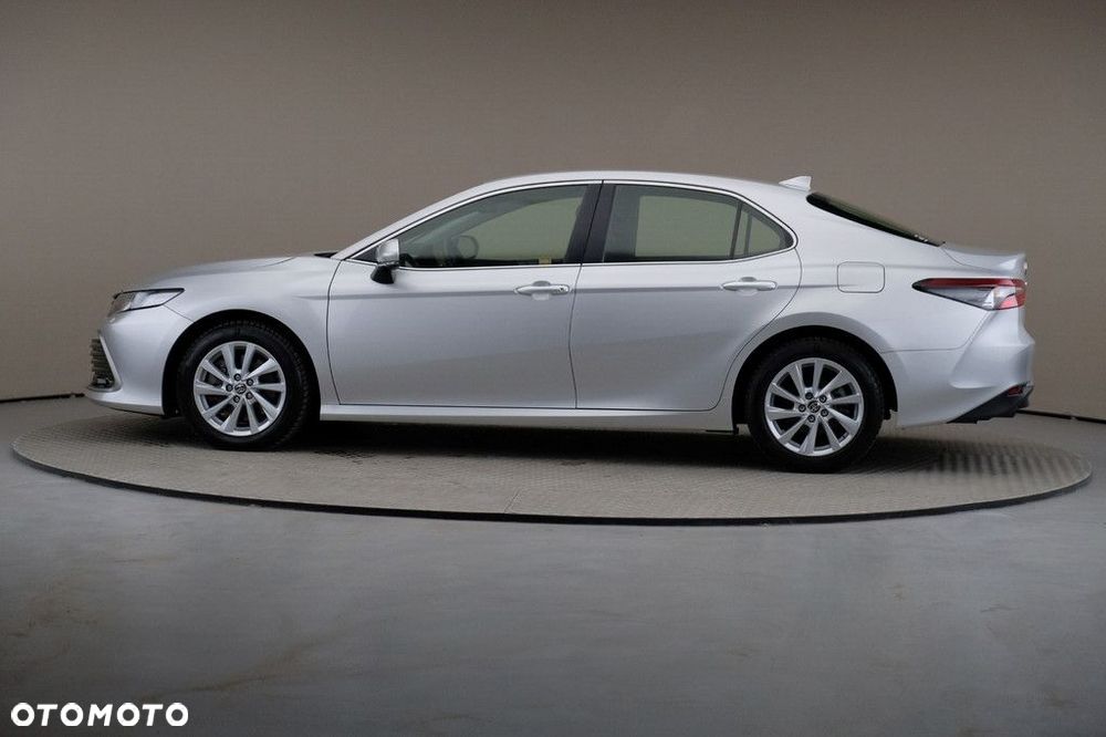 Toyota Camry 2.5 Hybrid Comfort CVT - 4