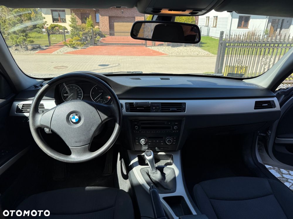 BMW Seria 3 316d - 9