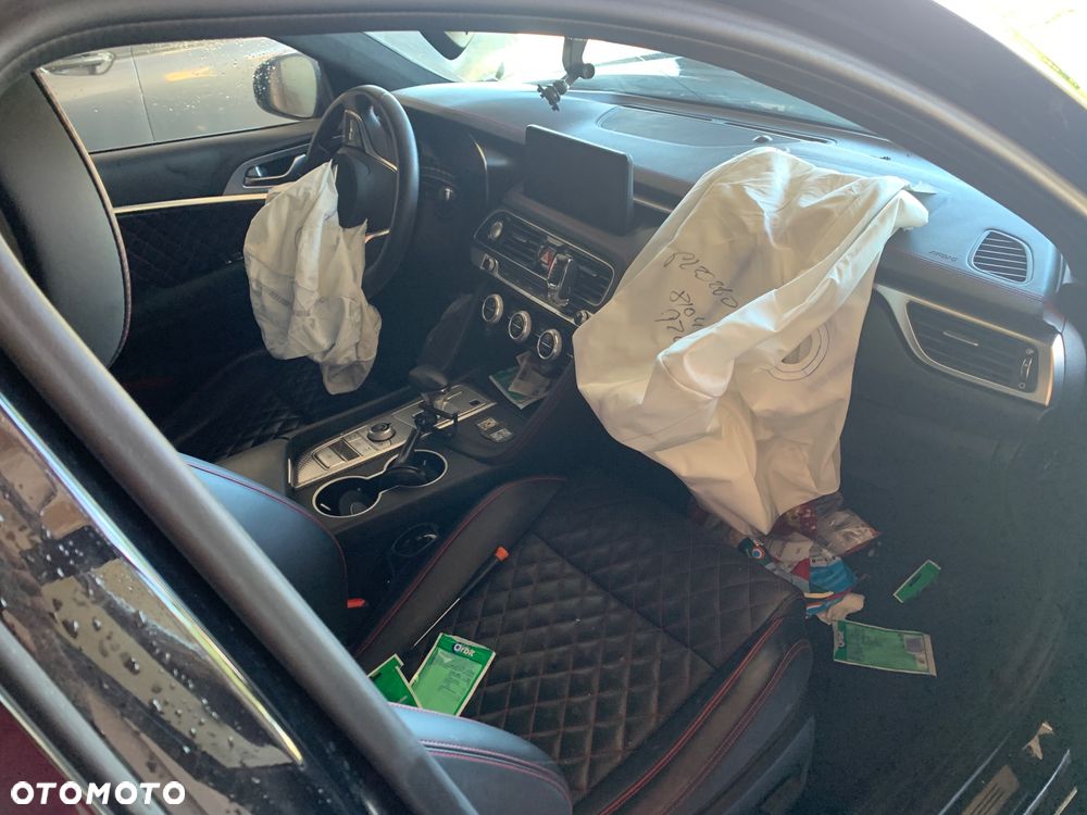 Genesis G70 2.0T Plus AWD 8AT Sport - 7