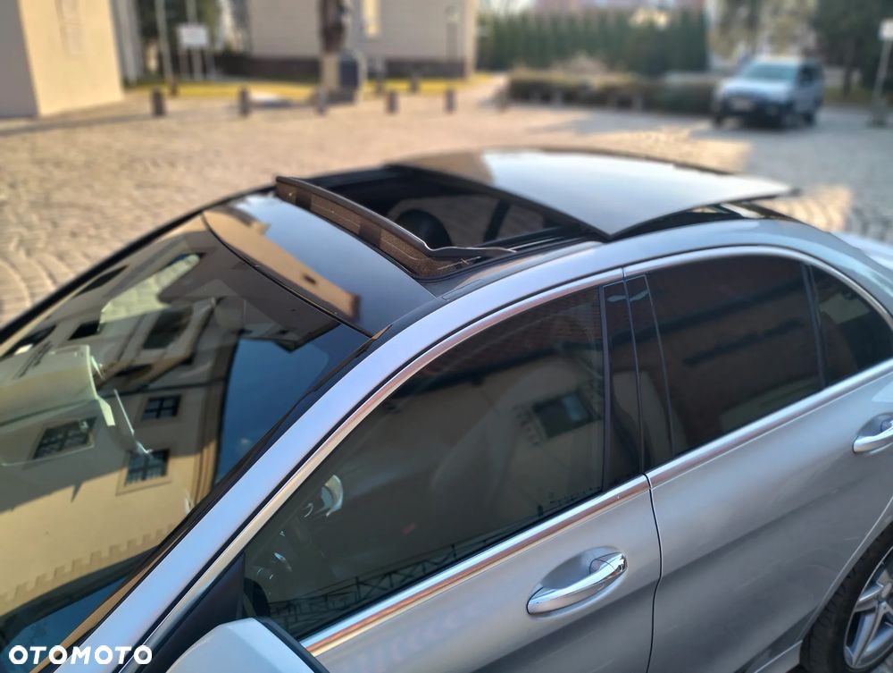 Mercedes-Benz Klasa C 300 7G-TRONIC AMG Line - 12