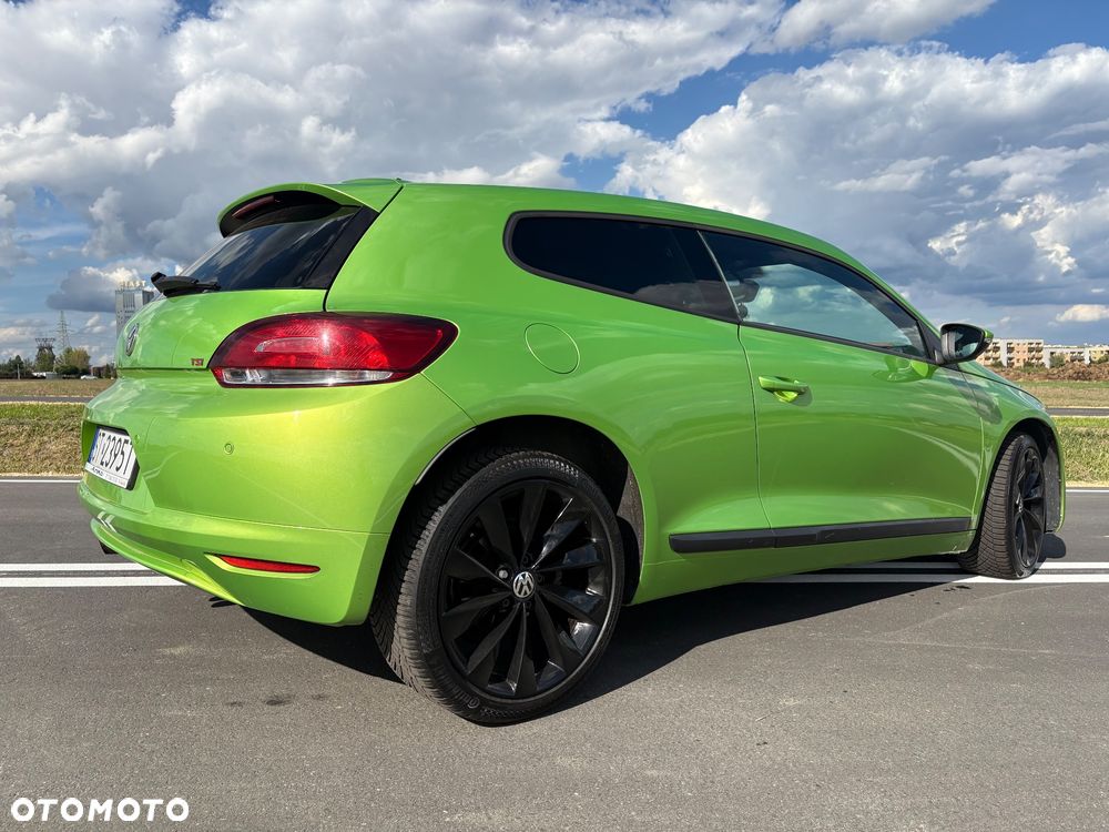 Volkswagen Scirocco 1.4 TSI DSG - 4