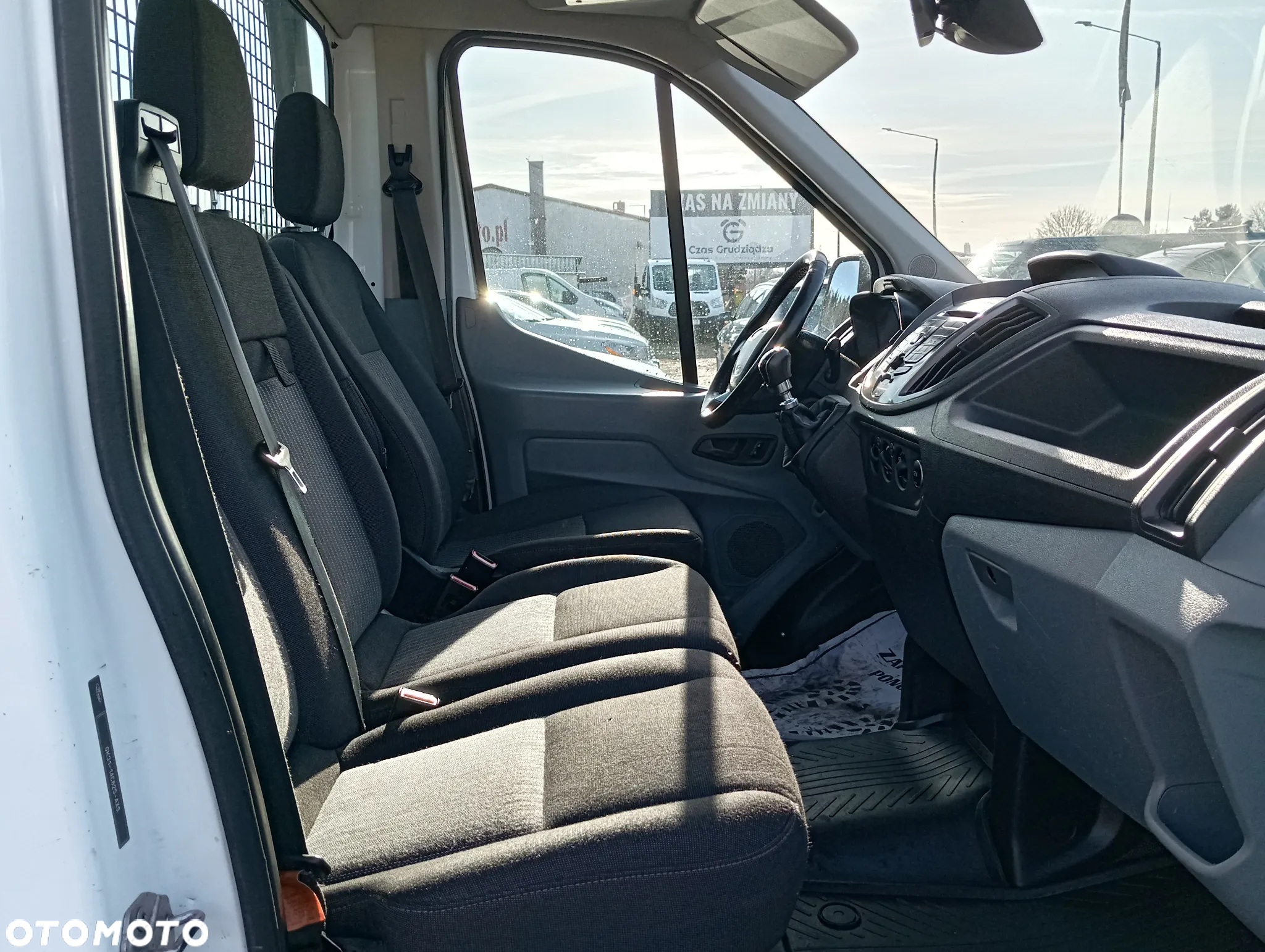 Ford Transit - 15