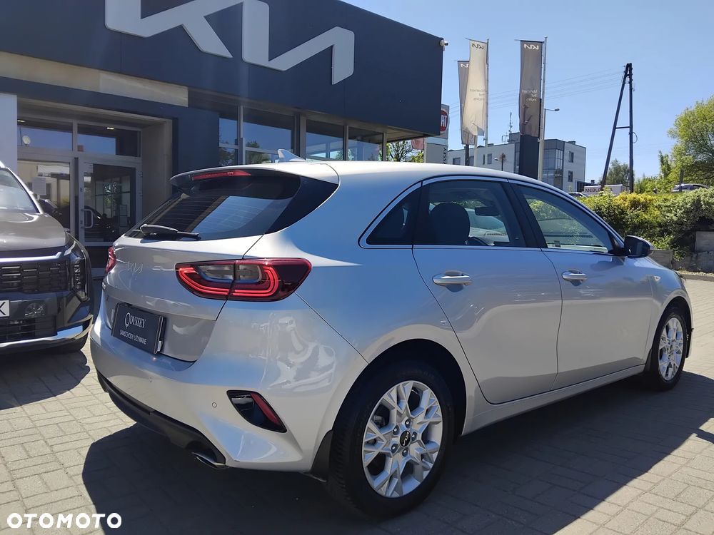 Kia Ceed 1.5 T-GDI M - 4