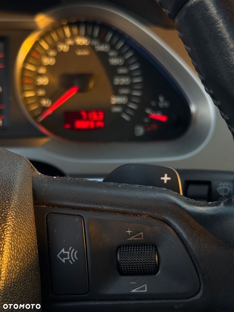 Audi A6 Avant 4.2 FSI Quattro Tiptronic - 37