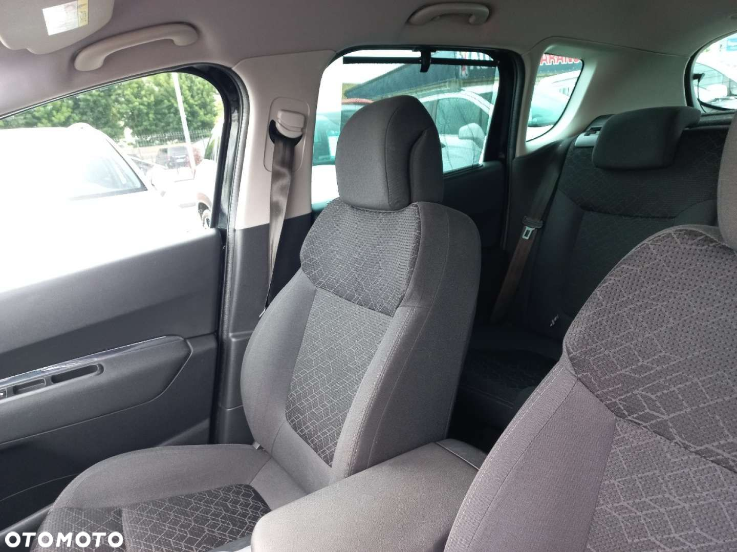 Peugeot 3008 - 13