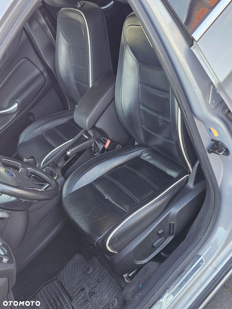 Ford Mondeo SW 2.0 TDCi Titanium X - 24