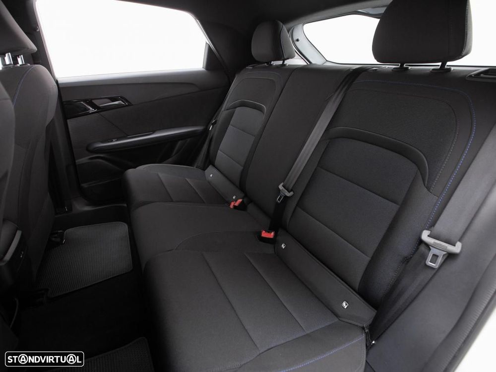 MG MG4 51 kWh Standard - 11