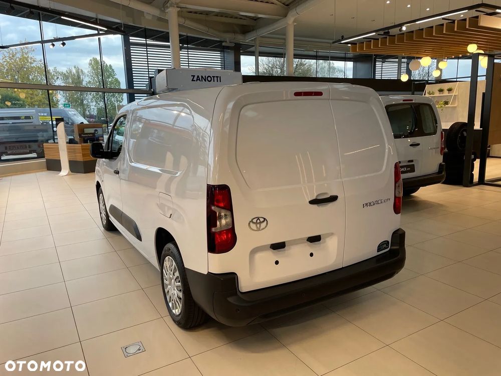 Toyota Proace City - 4
