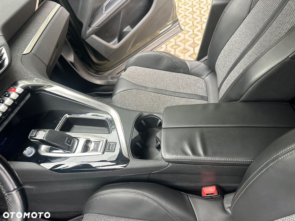 Peugeot 5008 1.5 BlueHDI Crossway S&S EAT8 - 10