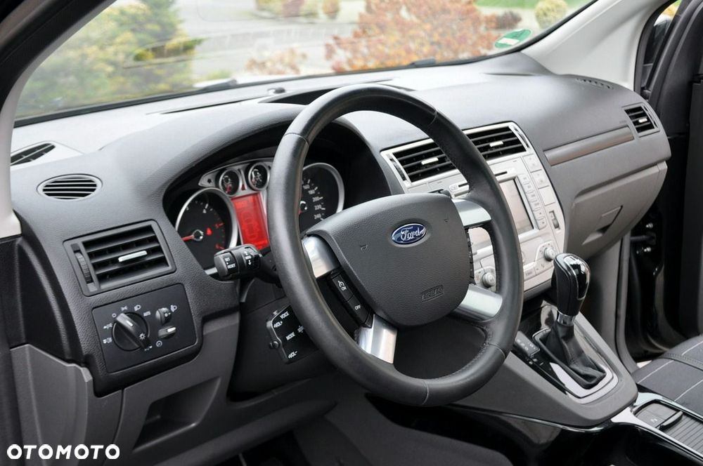 Ford Kuga - 22