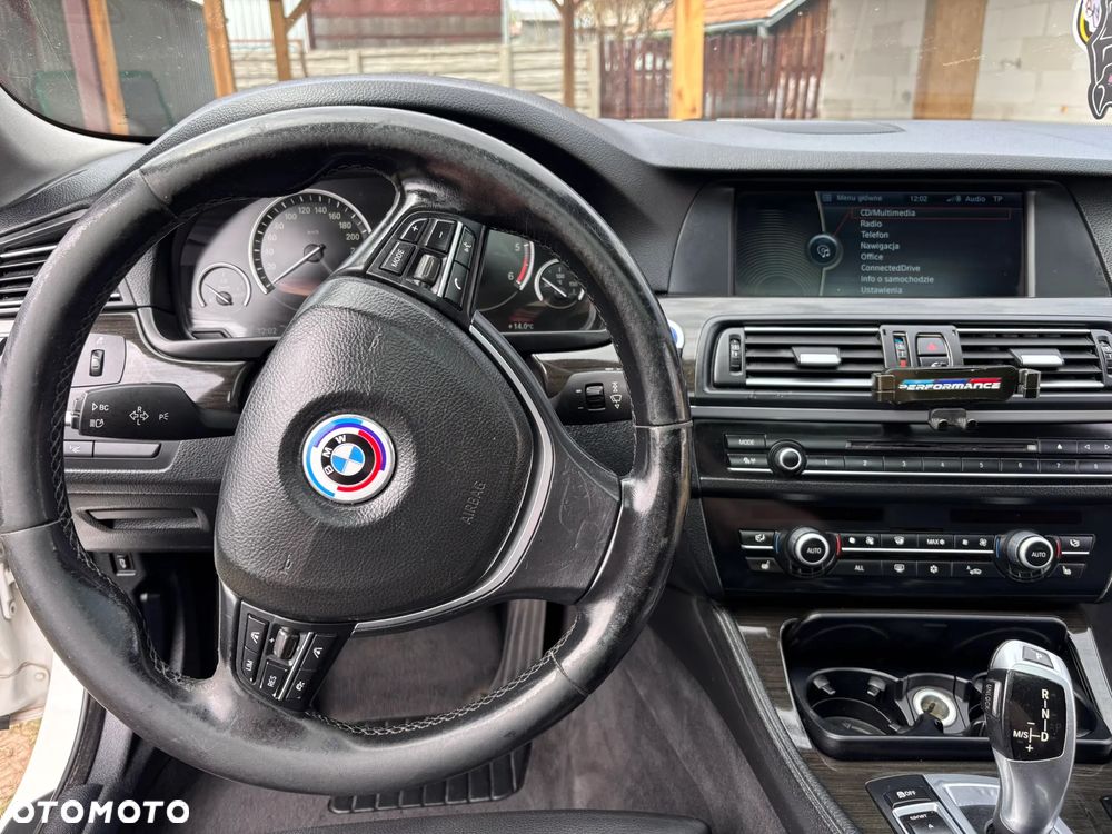 BMW Seria 5 525d Luxury Line - 17