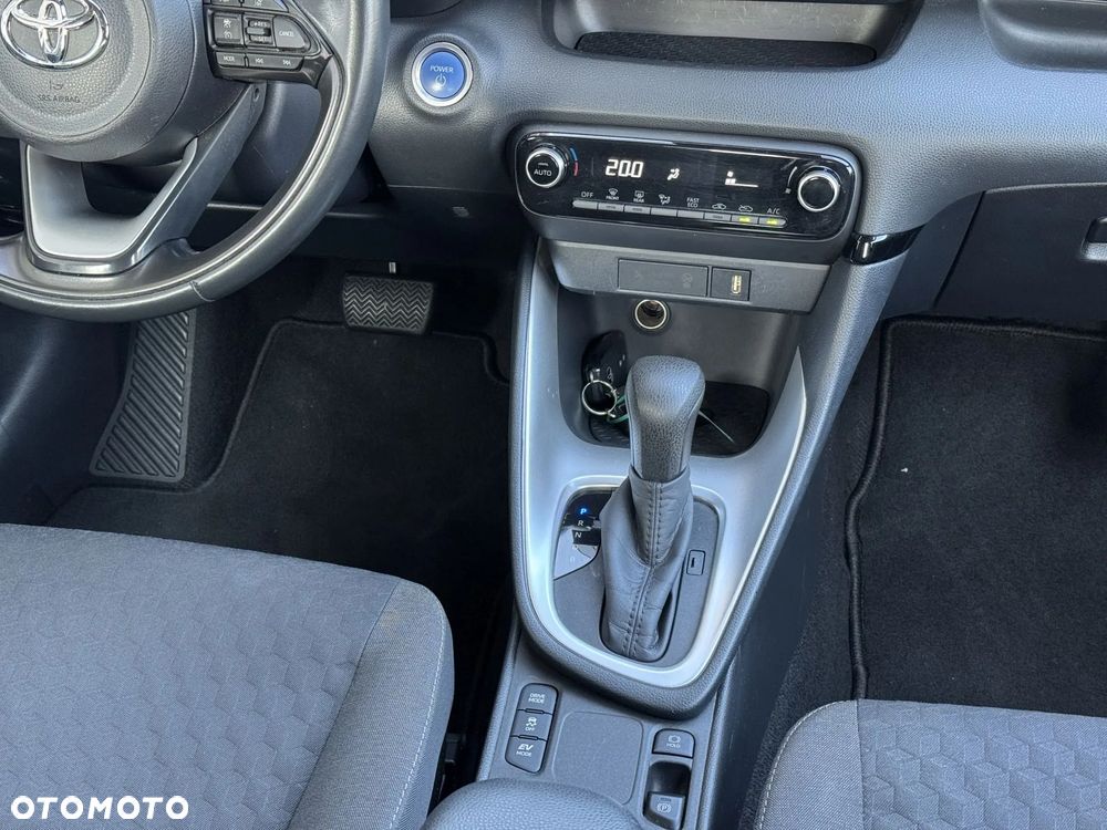 Toyota Yaris Hybrid 1.5 Premiere Edition - 11