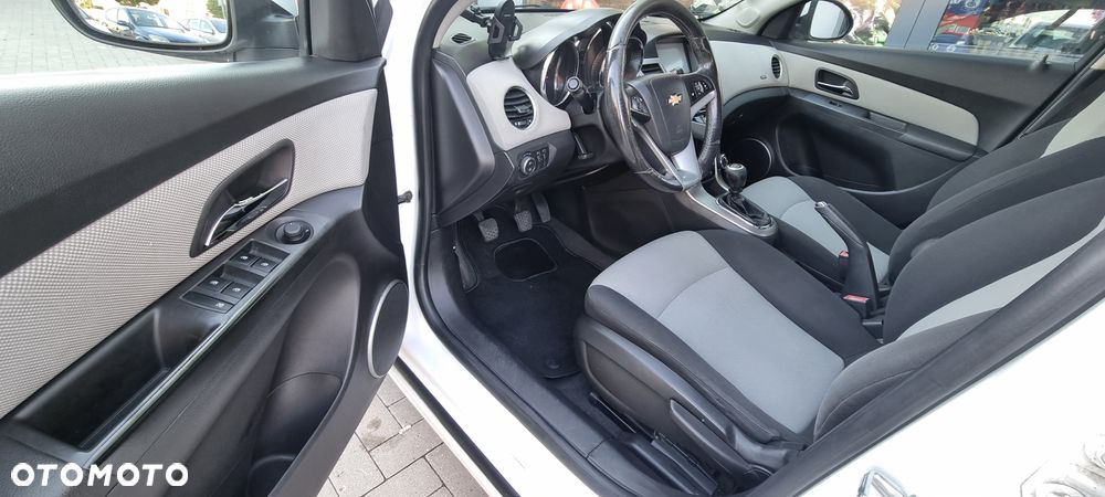 Chevrolet Cruze - 5