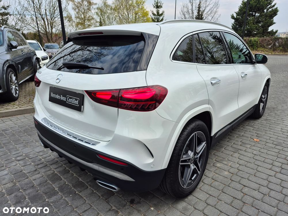 Mercedes-Benz GLA 200 AMG Line - 5