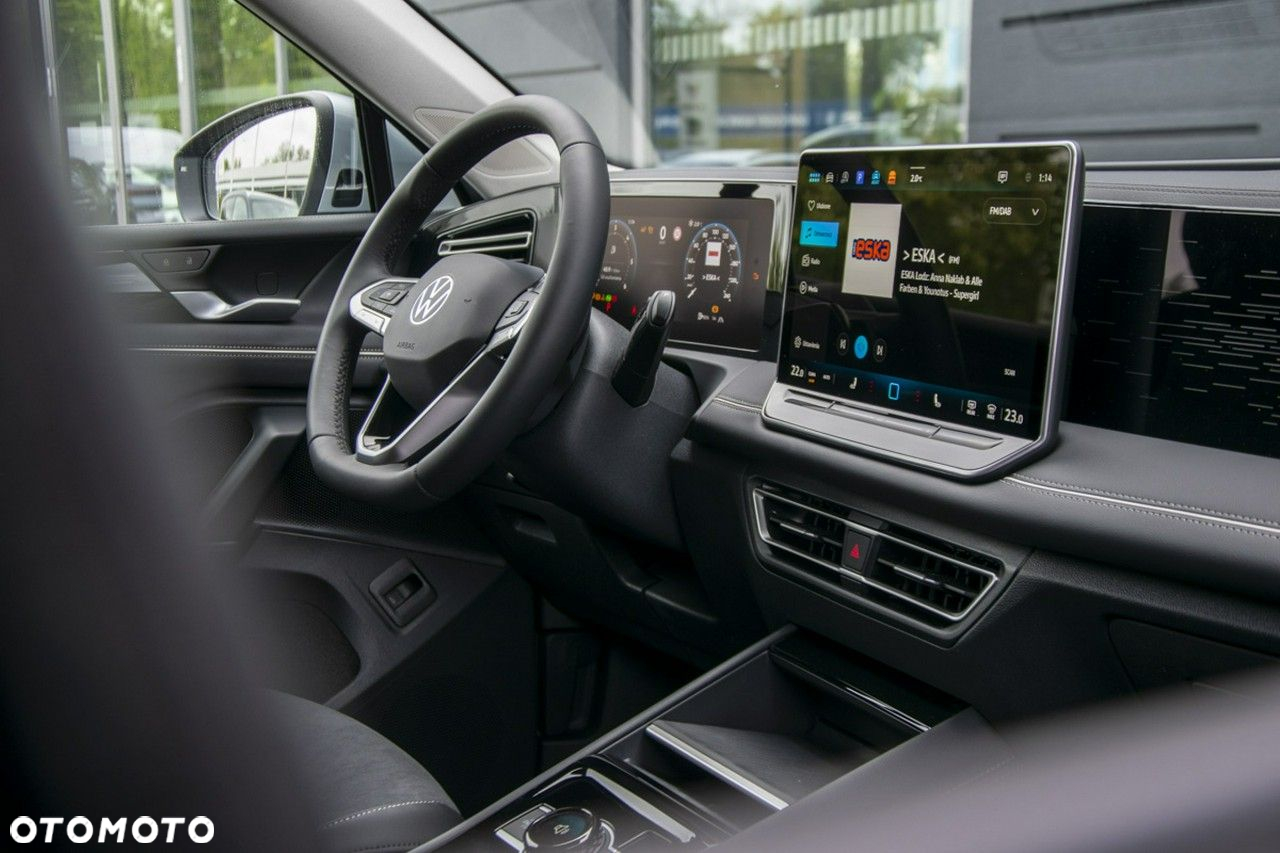 Volkswagen Tiguan - 16