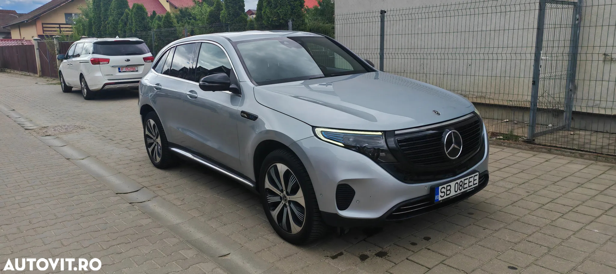 Mercedes-Benz EQC 400 4MATIC - 8