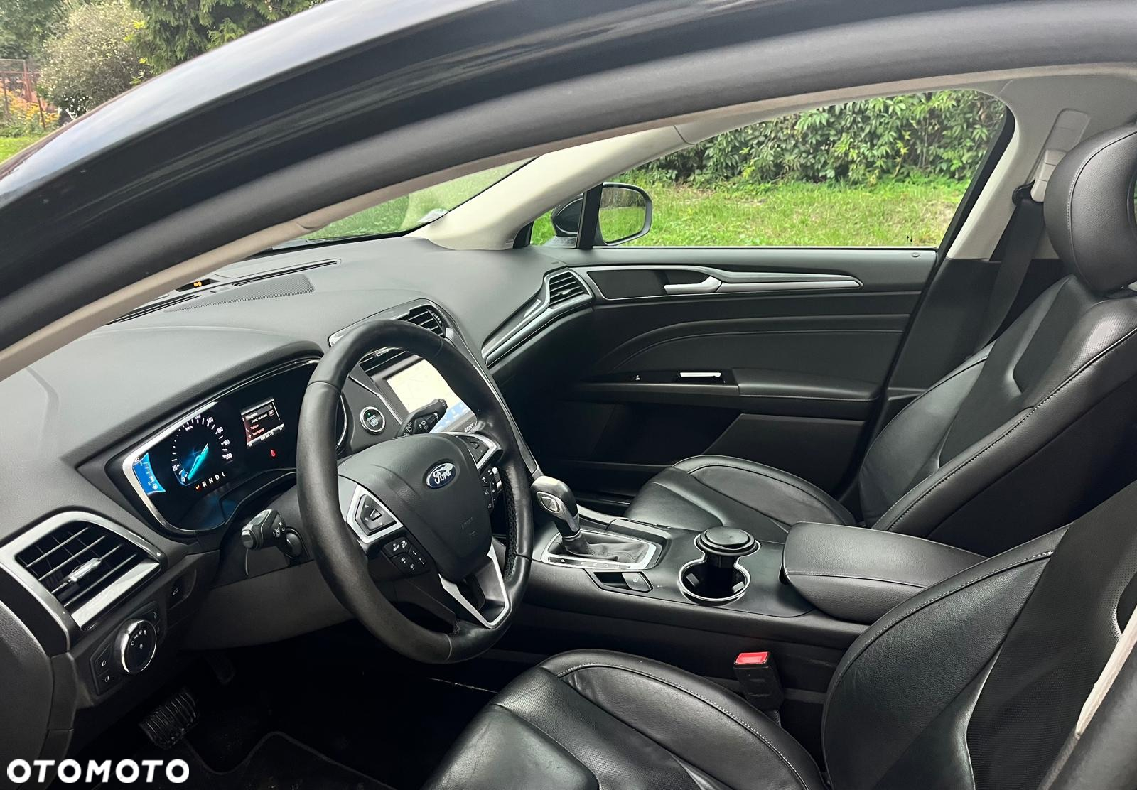 Ford Mondeo 2.0 Hybrid Titanium - 11