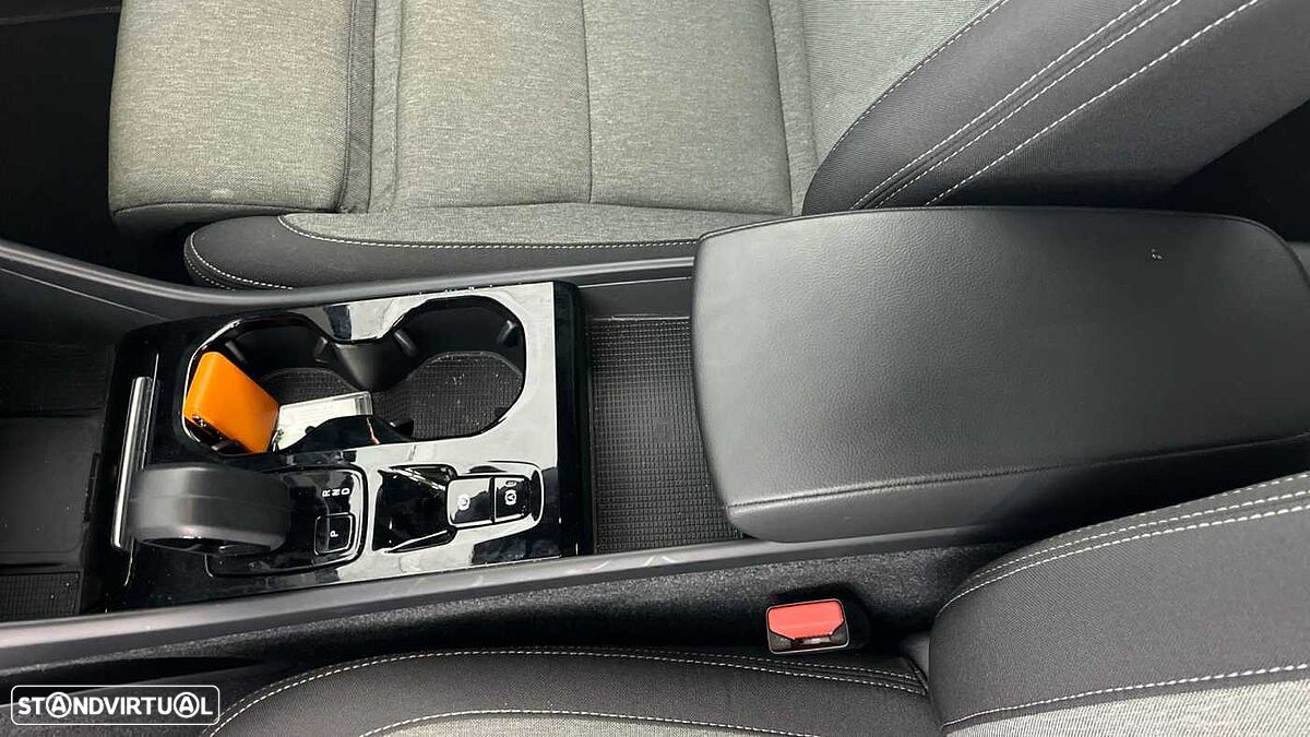 Volvo XC 40 - 27