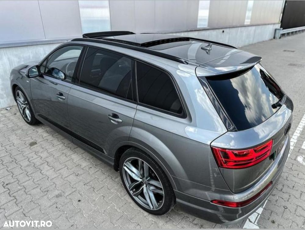 Audi Q7 - 4