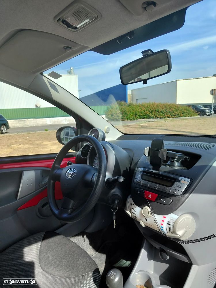 Toyota Aygo Blue - 7