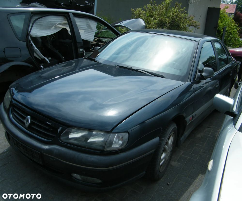 Renault Safrane (98-00r.) 2.0B 136KM. Silnik N7Q 710 Skrzynia VM1003. Cały na części GWARANCJA !!!  Przód Tył Zestaw Komplet Drzwi Klapa Zderzak Błotnik Maska Grill Atrapa Szyba Pas Lampa Lusterko Boczki Fotel Kanapa Kokpit Deska Rozdzielcza Przełącznik Włącznik Sterownik Przewody Wiązka Instalacja Moduł Komputer Czujnik Listwa Pompa Alternator Wtryski Głowica Rozrusznik Kompresor Sprzęgło Dwumas Silnik Skrzynia ABS Klimatyzacji Paliwa Wspomagania Kolektor Turbina Przepustnica Zawór Chłodnica Koło Hak Belka Sanki Zawieszenie Mcpherson Półoś Amortyzator Wydech Tłumik Zacisk Most - 5