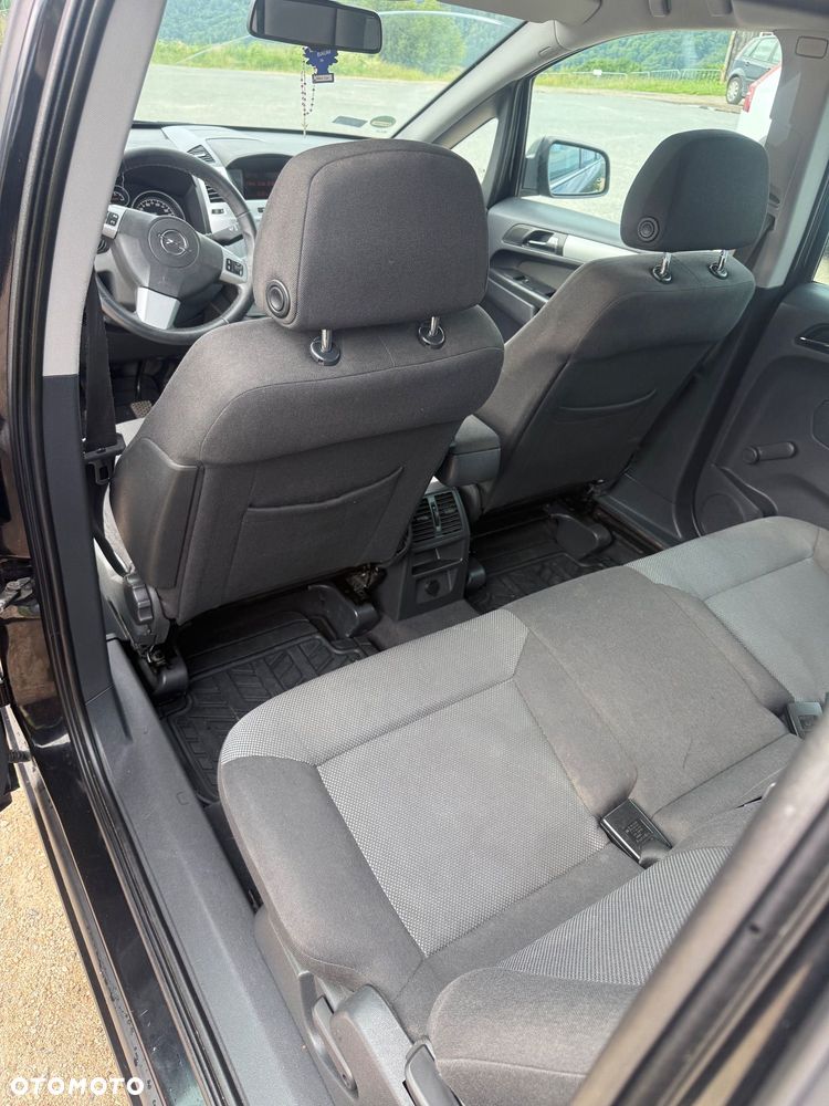 Opel Zafira 1.8 Cosmo - 4