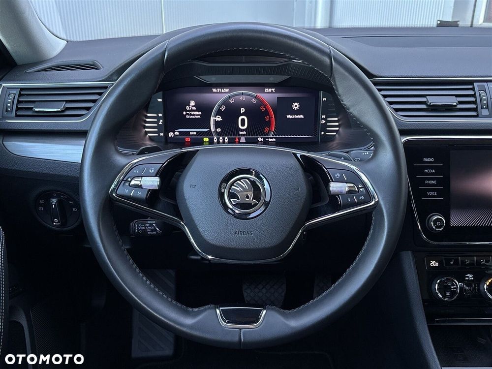 Skoda Superb 2.0 TDI SCR Style DSG - 16