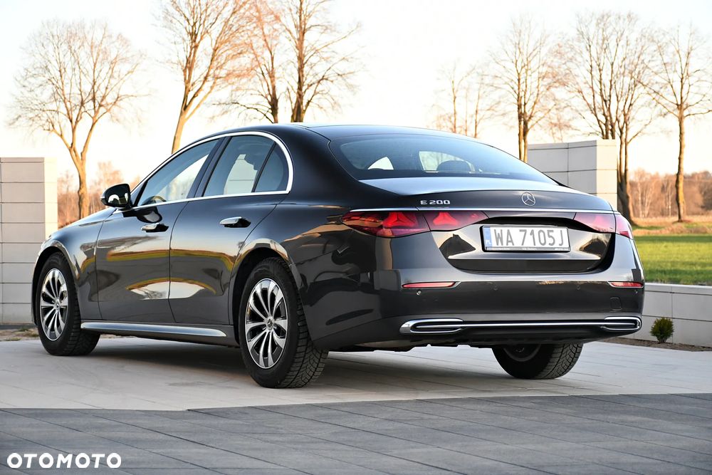 Mercedes-Benz Klasa E 200 Avantgarde - 18