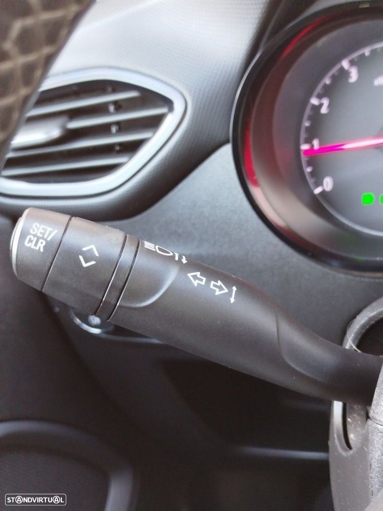 Opel Crossland 1.2 T Business Edition - 27