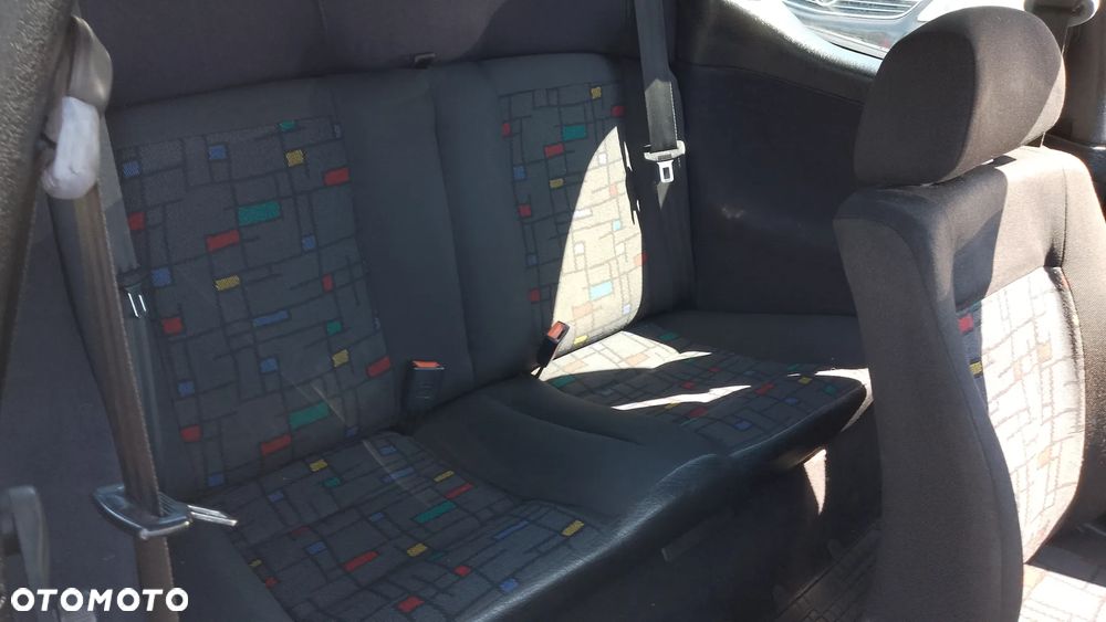 Volkswagen Golf 1.8 CL - 15