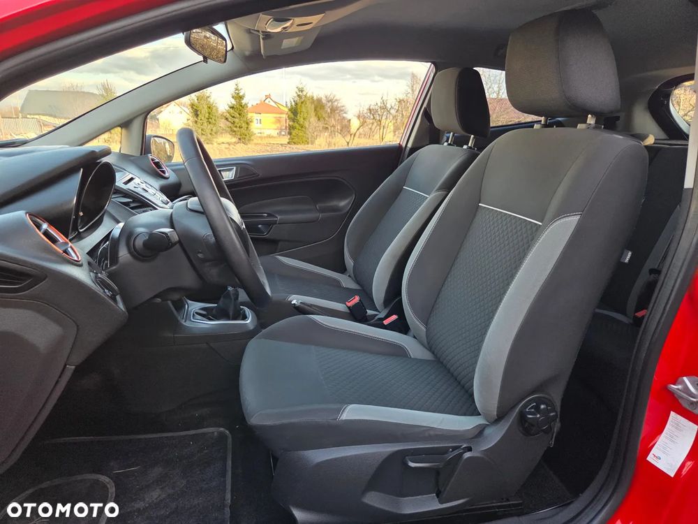 Ford Fiesta - 12