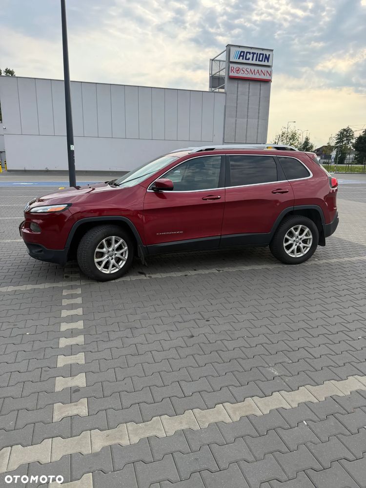 Jeep Cherokee - 10